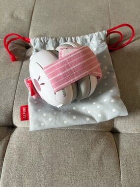 Alpine Muffy Baby Pink and White Kids Hearing Protectors